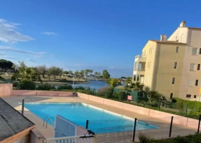 Panoramic 1, Bel Familiale Avec Piscine Et Parking Διαμέρισμα *