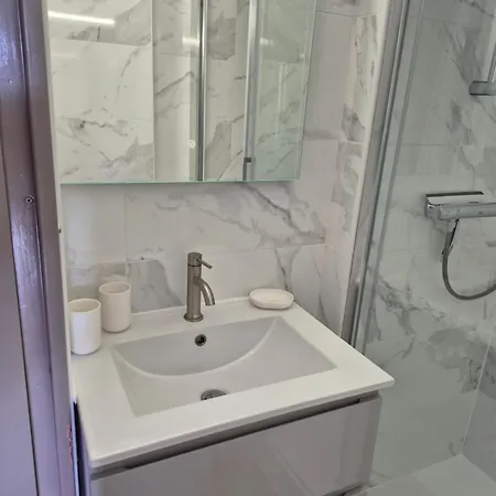 Panoramic 1, Bel Familiale Avec Piscine Et Parking *