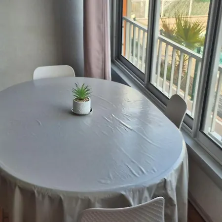 Panoramic 1, Bel Familiale Avec Piscine Et Parking