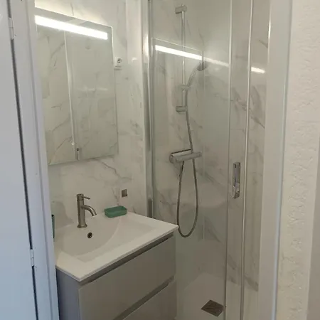 Panoramic 1, Bel Familiale Avec Piscine Et Parking *