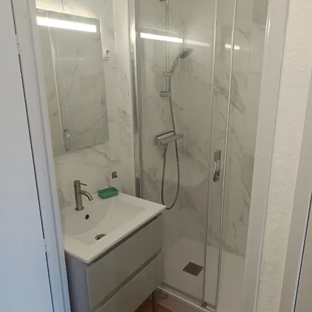 Panoramic 1, Bel Familiale Avec Piscine Et Parking Apartman